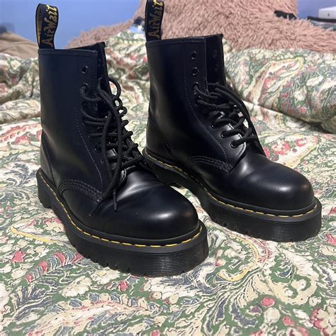 WONENS SIZE 9 DOC MARTENS, 1460 BEX SMOOTH LEATHER... - Depop