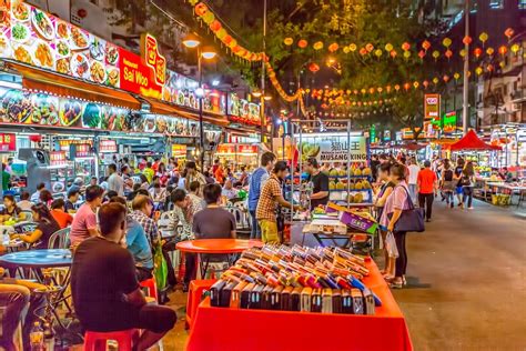 kuala lumpur night market4 - Living + Nomads – Travel tips, Guides ...