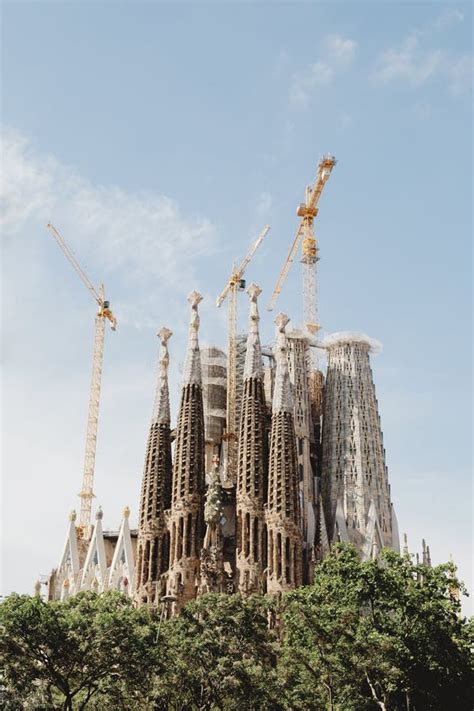 Sagrada Familia Construction Site Editorial Stock Image - Image of ...