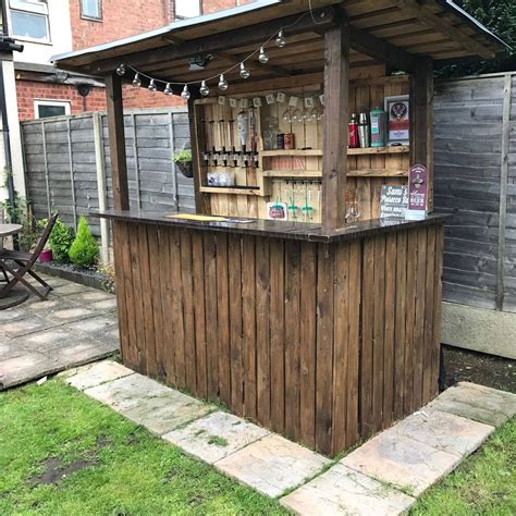 Backyard Pallet Bar Bar Patio, Outdoor Garden Bar, Outdoor Tiki Bar ...