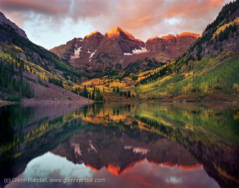 Maroon Bells at Sunrise