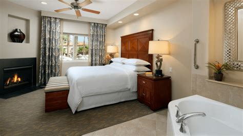 8 Hotels With Jacuzzi In Room In Phoenix Arizona: Romantic Getaway