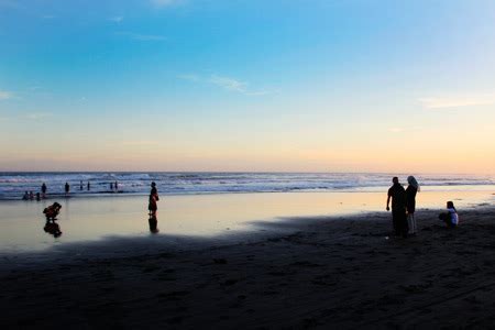 Indahnya Sunset di Pantai Parangtritis, Yogyakarta - Indonesia Kaya