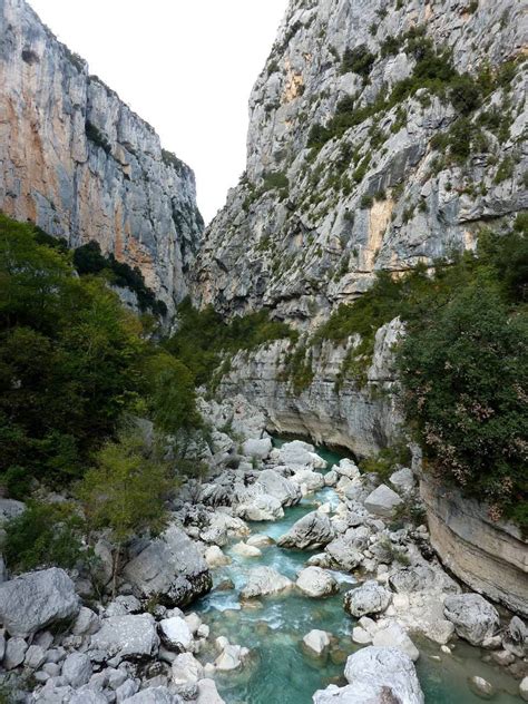 Hiking the gorges and summits of Verdon - DirectMountain