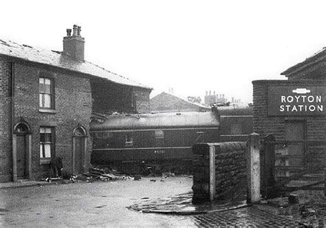 Disused Stations: Royton Station