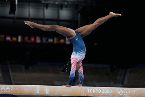 Simone Biles 2024 Olympics Beam - Diena Florrie