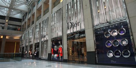 Dior (Couture) | LANDMARK