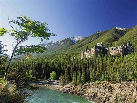 Fairmont Banff Springs Resort (Banff (AB)) - Deals, Photos & Reviews