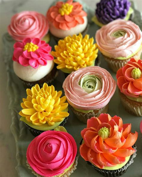 Blumen Cupcakes — Rezepte Suchen