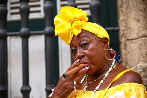 Cuban Beauty: Pictures of Cuban People in Havana (2020 Photo Guide)