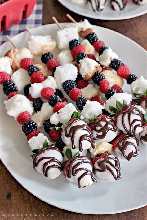 Angel Food and Berries Dessert Skewers | Mom Spark - Mom Blogger