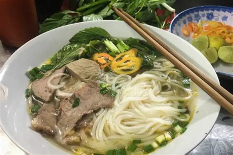 Vietnamese Pho Bo Recipe - The National Dish of Vietnam - The Roaming Fork