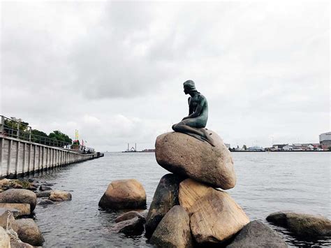 Kleine meerjungfrau nackt. - Neree