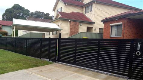 Advantages of Using Fence Slats | Home Center News