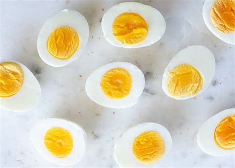 Hard Boiled Eggs – What Mom's Cooking