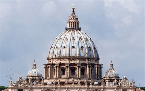 St Peter's Basilica | The Brain Chamber