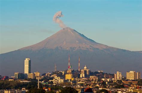 240+ Popocatepetl And Iztaccihuatl Photos Stock Photos, Pictures ...