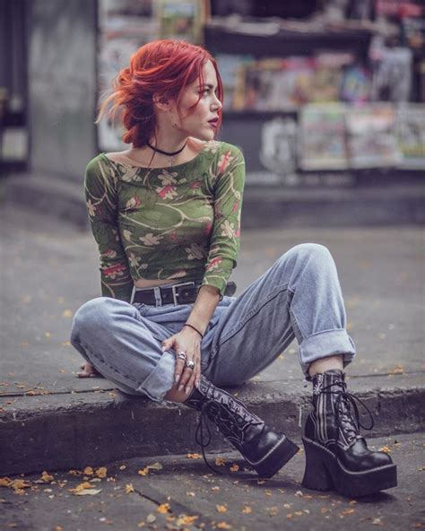 Soft Grunge Green Aesthetic Outfits - Kremi Png