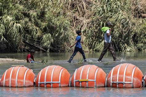 Company Behind Texas' Circular Saw Floating Barrier Speaks Out - Newsweek