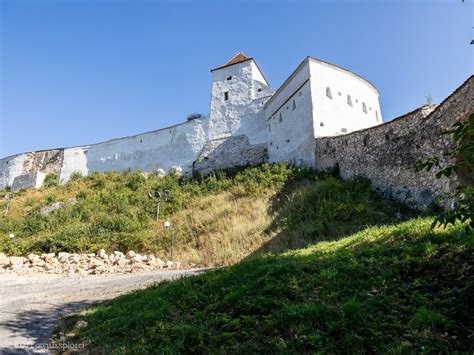 Explore Rasnov Fortress | Old Town Explorer