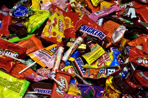 How to distribute halloween candy safety | gail's blog