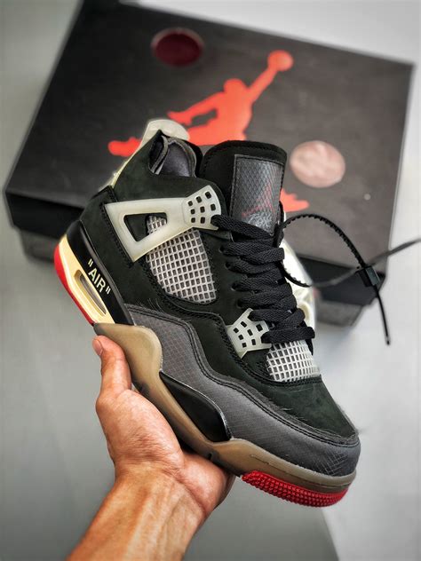 Off-White x Air Jordan 4 Bred For Sale – Sneaker Hello