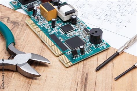 Circuit board with transistors, resistors, capacitor. Diagram of ...