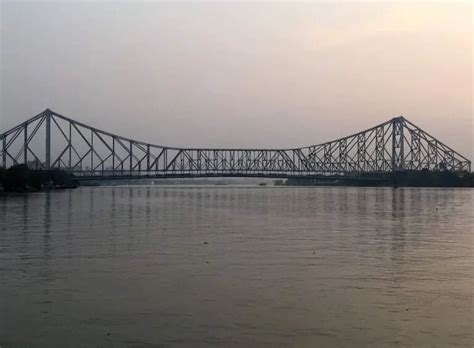 Howrah Bridge, Kolkata - The Heritage Art