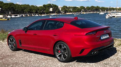 KIA Stinger GT 3,3 l V6 TwinTurbo Test & Review – The new Kia GT ...