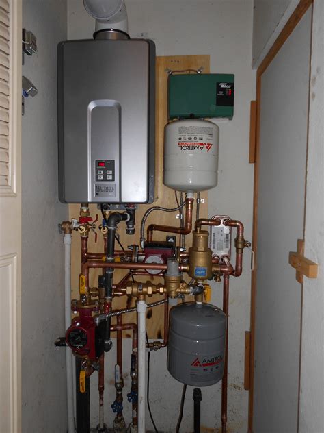 How Compact Are Tankless Water Heaters? | Save Home Heat