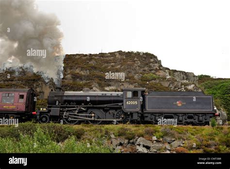 The Jacobite steam train Stock Photo - Alamy