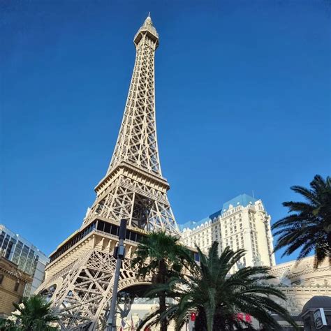 Paris Las Vegas, Eiffel Tower, Building, Landmarks, Travel, Viajes ...