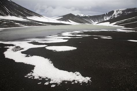 Antarctica volcano eruption to trigger ash cloud disaster across globe ...