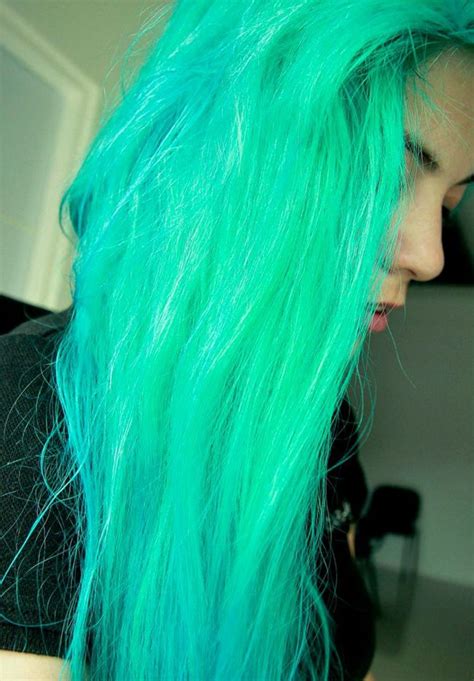 10 Neon Hair Color Ideas and What Products to Use | Bellatory