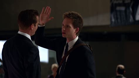 Image - S01E03P05 Harvey Mike.png - Suits Wiki