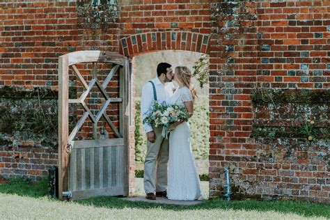 Wedding Venue in Coggeshall, The Coach House Marks Hall Estate | UKbride