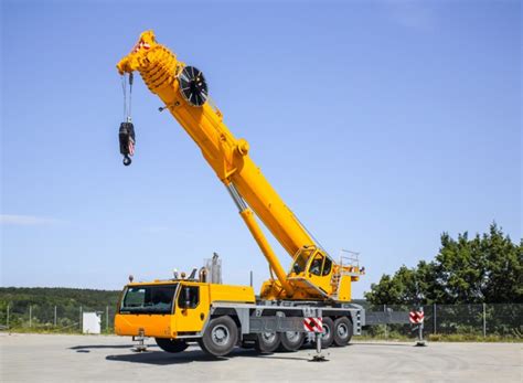 Liebherr to show its new LTM 1160-5.2 five-axle Mobile Crane at the ...