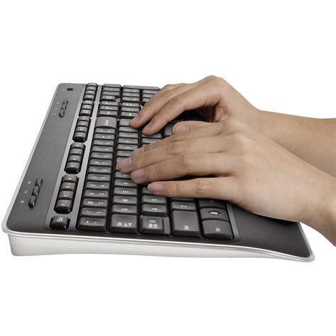 Logitech MK520 Wireless Combo Wireless keyboard/mouse combo Black from ...