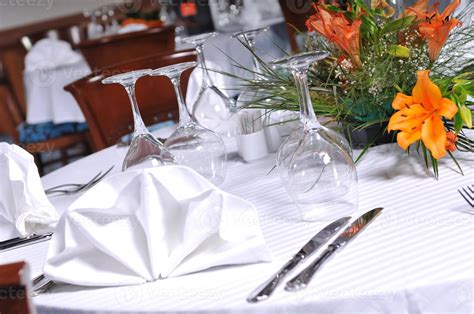 restaurant table view 11296178 Stock Photo at Vecteezy