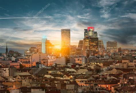 Madrid skyline with contrasting old building — Stock Photo © franckito ...