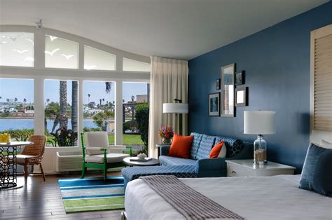 12 Best Resorts In San Diego Reviewed: Vacations & Staycations (2024)