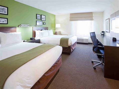 Hotel in Rogers, MN near Minneapolis | Holiday Inn Express & Suites Rogers