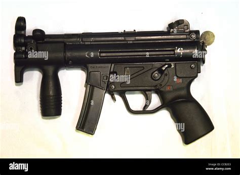 Submachine gun hi-res stock photography and images - Alamy