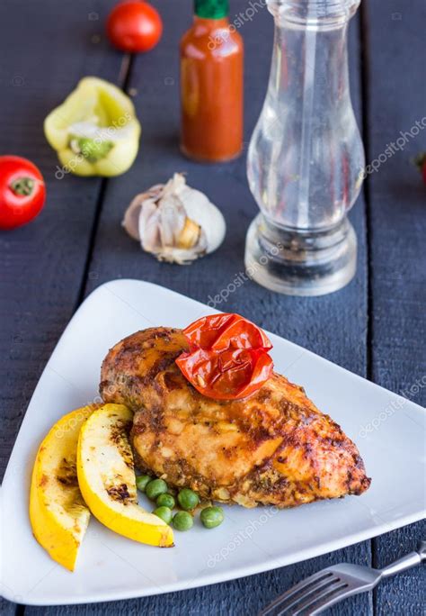 Chicken fillet baked in spices and tomatoes, vegetables — Stock Photo ...