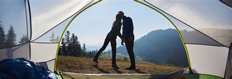 13 Romantic Camping Ideas for Your Next Getaway - Cascadia Vehicle Tents