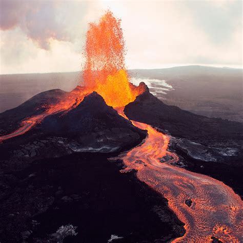 Why Do Volcanoes And Earthquakes Occur In The Same Areas - The Earth ...