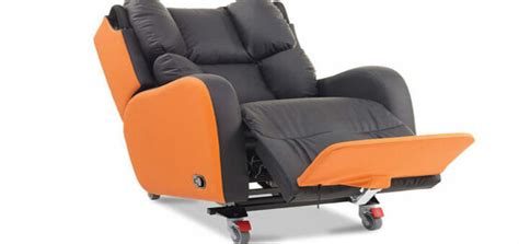 Recliners with Wheels (February/2025) - Recliner Magazine