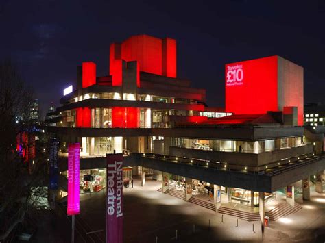 national-theatre-london - Footprints Tours