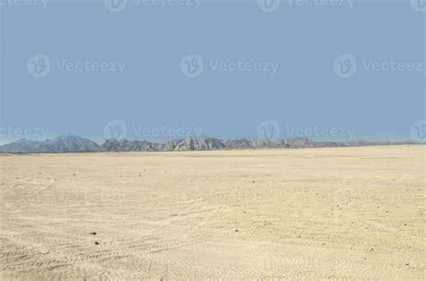 Sahara desert rocks 31208383 Stock Photo at Vecteezy