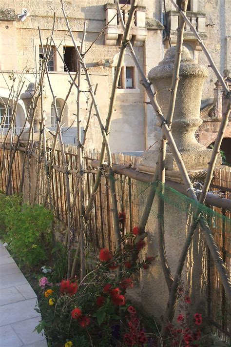 Chic & Natural Garden Trellis - Guided Shopping Tours of Paris and ...